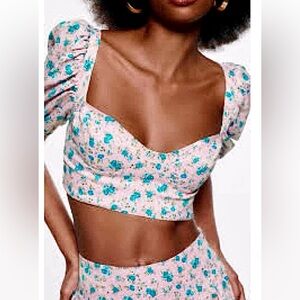 NWOT Zara square neck puff sleeve cropped floral top